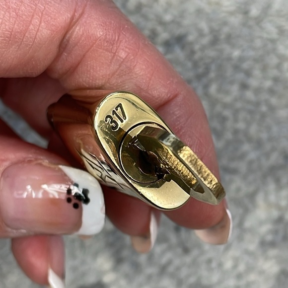 Louis Vuitton Lock and Key Gold Tone Hardware 317 - Picture 5 of 10